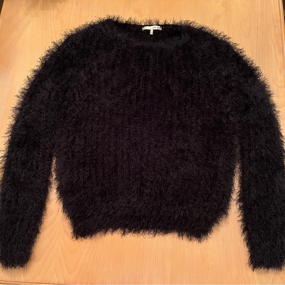 Oak + Fort Fuzzy Sweater